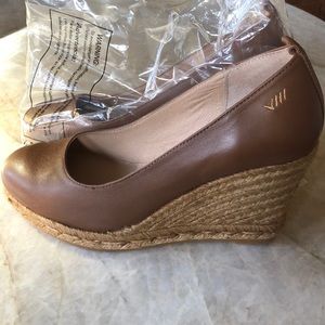 Viscata wedges/ never worn